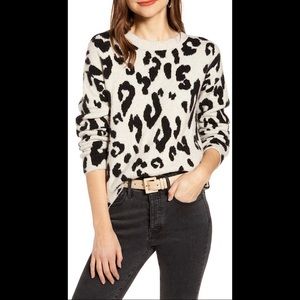🎉 HOST PICK 🎉 NWT Something Navy Leopard Crewneck Pullover - Size S